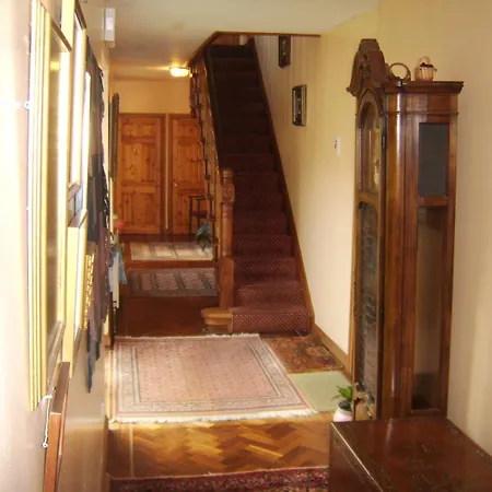 An Dooneen, The Hurley Farm Bed & Breakfast