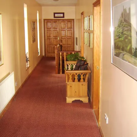 An Dooneen, The Hurley Farm Bed & Breakfast 3*