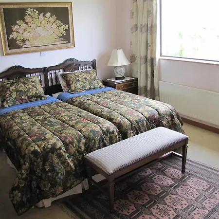Bed & Breakfast An Dooneen, The Hurley Farm